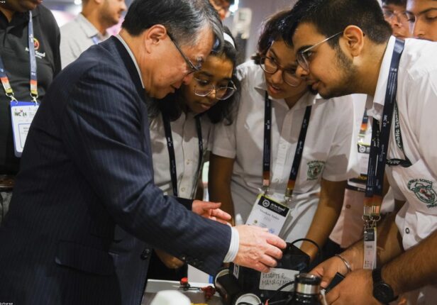 الروبوتات المنزلية: هل هي رفاهية أم ضرورة في المنازل الحديثة؟